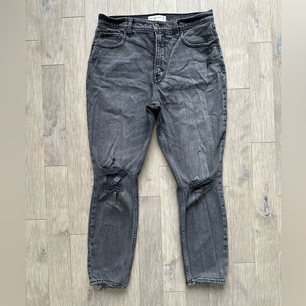 Abercrombie & Fitch Black The Skinny High Rise‎ Distressed Jeans 31/12